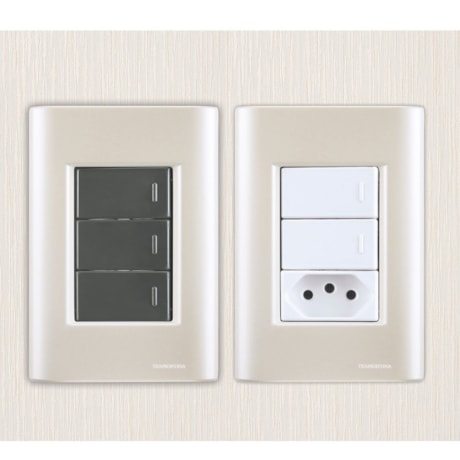 Placa com Suporte Pérola 4x2 3 Módulos Unidos 57200/054 TRAMONTINA ELETRIK-d5b5fa00-3158-4b84-abd8-de5bfc85ed3f