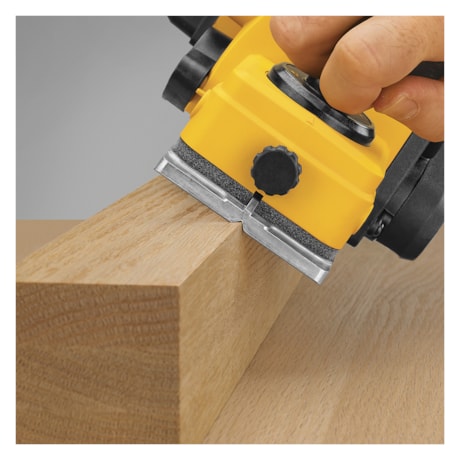 Plaina Elétrica 550W D26676 DEWALT-99b61223-a8dd-46f2-b581-ab71cdf21972