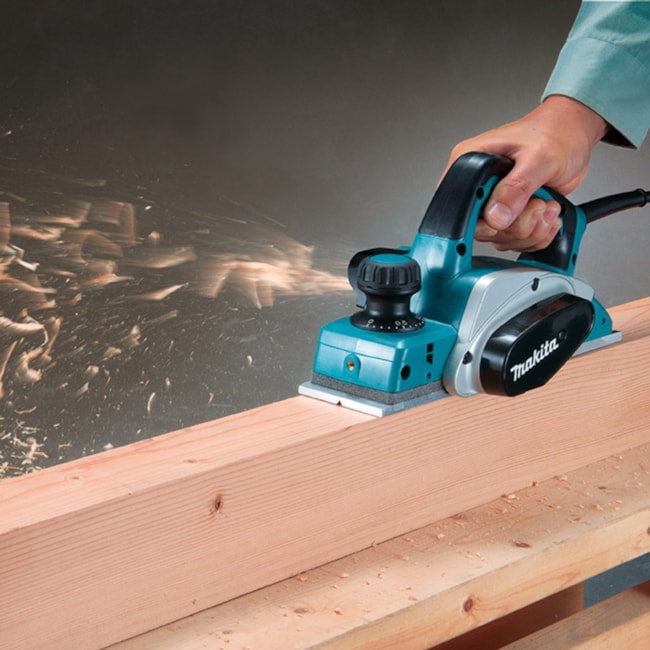 Plaina Elétrica 82mm 17000rpm 620W com Maleta KP0800K MAKITA-1ef6e647-fb6c-4727-ae30-f3340749c6b7