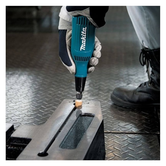 Retificadeira Reta 6mm 240W GD0603 MAKITA-b3714534-cae2-4cf5-8cba-244d0e90136f