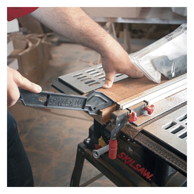 Serra de Mesa 1600W com Disco de 40 Dentes 3610 SKIL-7d6578e1-5663-4289-8944-46918c4b48fa