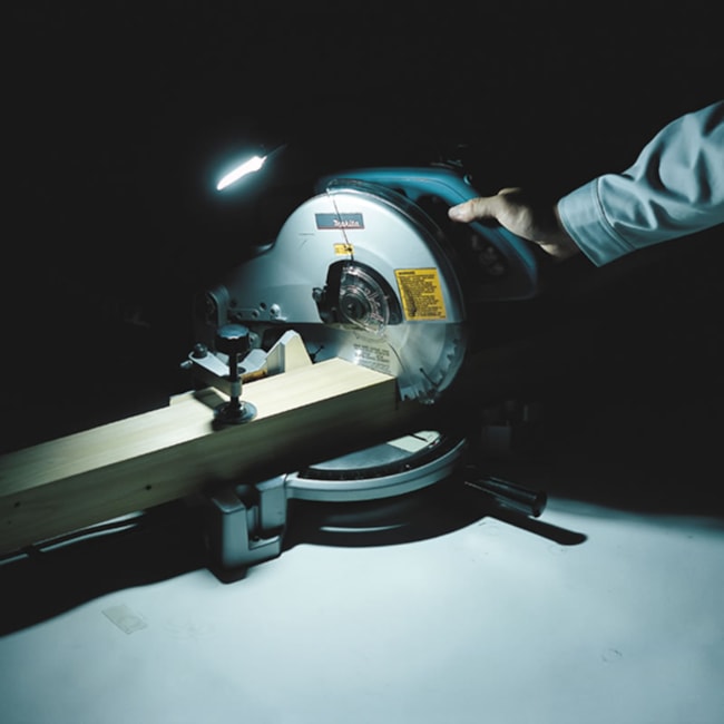 Serra Esquadria com Iluminação 10