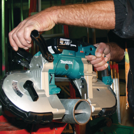 Serra Fita Portátil 2 Baterias 18V 120mm Bivolt com Carregador e Maleta DPB180RFE MAKITA-f851a4fb-a636-4552-a4fc-00d629212bec