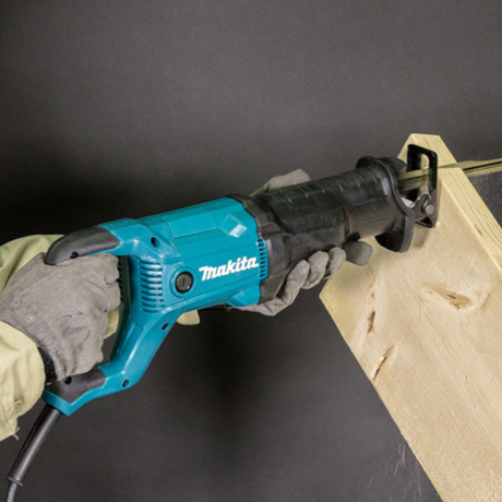 Serra Sabre 1.010W 2.800GPM JR3051TK MAKITA-b684e8e6-bfe8-4e2b-9d6a-c88e36221c2d