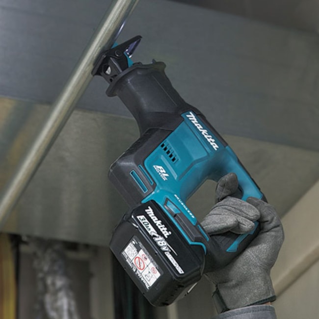 Serra Sabre 18V 3000GPM com 2 Baterias 3.0Ah 1 Carregador 110V/220V DJR188RFJ MAKITA-57cab41a-0c6b-4f59-8df5-87466f1a1bd2