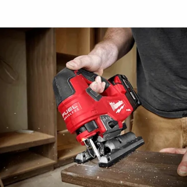 Serra Tico Tico 25mm 18V com 1 Bateria 5.0Ah Carregador 220V e Maleta 2737-21 MILWAUKEE-94eef5b7-014d-4cfe-8265-b1163ff8cd68