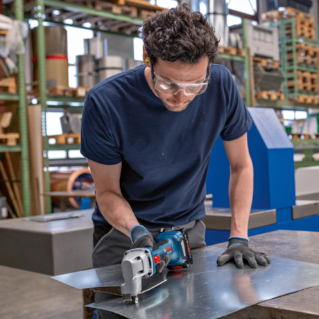 Tesoura Faca 18V 700W 1.6mm sem Bateria sem Carregador GSC 18V-16 E BOSCH-66b341c1-02ad-4deb-b7af-e8e2c357046a