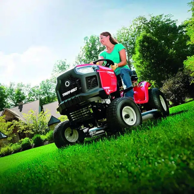 Trator Cortador de Grama Dirigível 19.0HP 547CC 4T Gasolina Corte 42