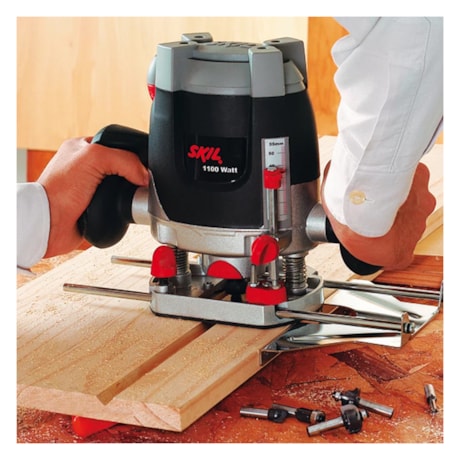 Tupia de Coluna 6mm 1100W com Maleta e Acessórios 1831 SKIL-0ef707ad-f49f-4f54-8720-b10bbcc974bc