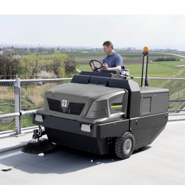 Varredeira de Piso com Sucção 1500mm 500Litros 18000M2/H Diesel KM 150/500 R KARCHER-e66a85e8-8824-477f-b9f2-183c4f09c50a