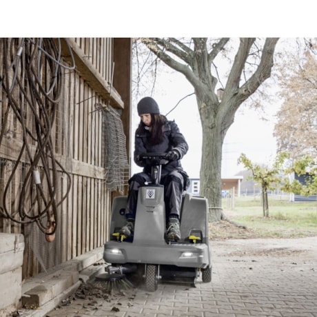 Varredeira de Piso com Sucção 50 Litros 850mm 2100M2/H KM 85/50 BATERIA/CAR KARCHER-67f22a3b-63c3-4f73-ae67-e538a95e5d81