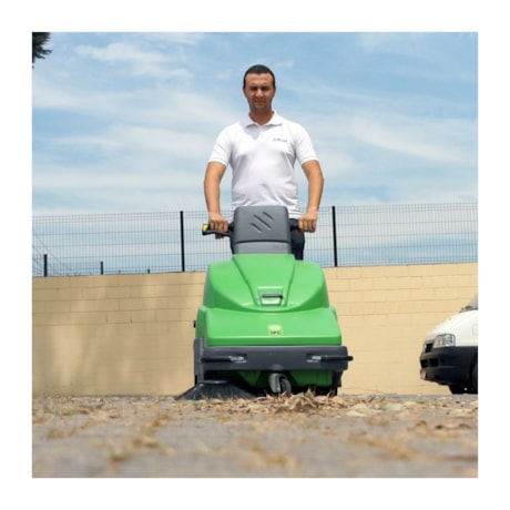 Varredeira Industrial de Piso à Bateria 505ET com Aspiração 40L 2450 m²/h 700mm IPC-c71efcba-1368-4377-b508-bca6ebed1edd