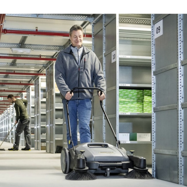 Varredeira Manual para Piso 700mm 45 Litros 3920M2/H KM 70/20 C DUPLA ESCOVA KARCHER-ef008e85-406b-41f8-ab38-dae0588a3b89