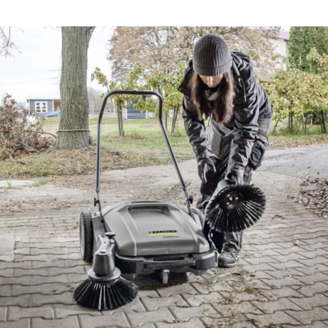 Varredeira Manual para Piso 700mm 45 Litros 3920M2/H KM 70/20 C DUPLA ESCOVA KARCHER-87c9f978-192c-4f94-9d15-5ed743fdb668